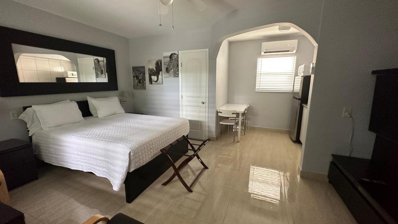 White Horse Motel Лейк Уърт Екстериор снимка