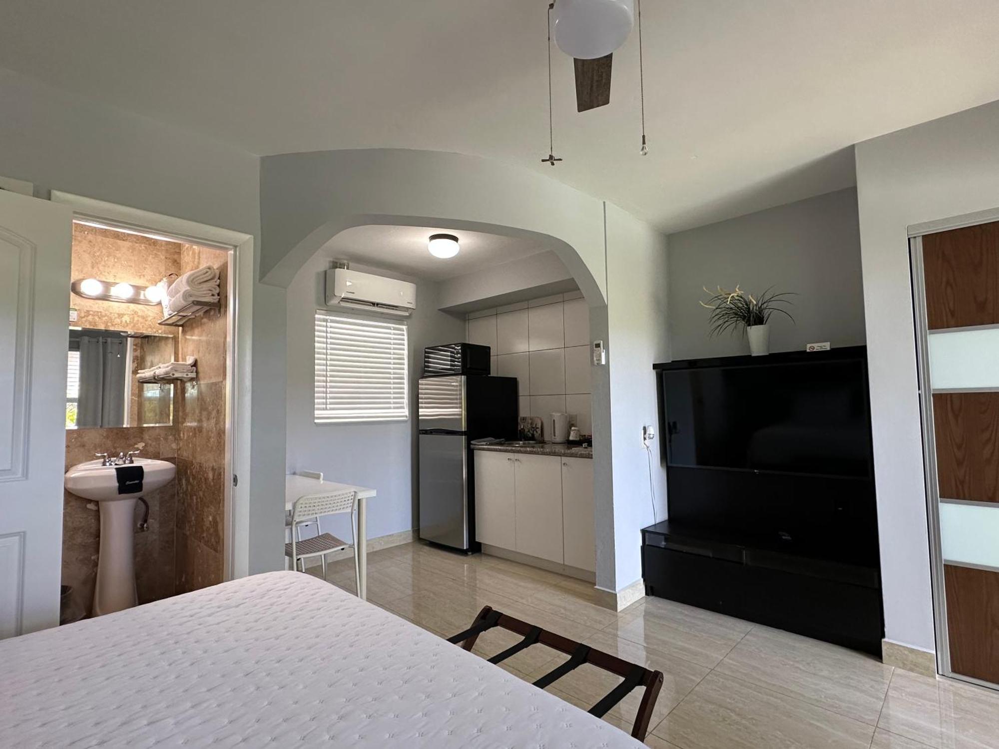 White Horse Motel Лейк Уърт Екстериор снимка