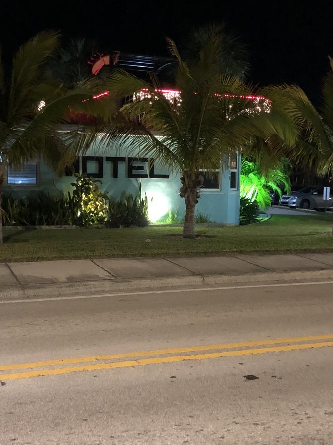 White Horse Motel Лейк Уърт Екстериор снимка