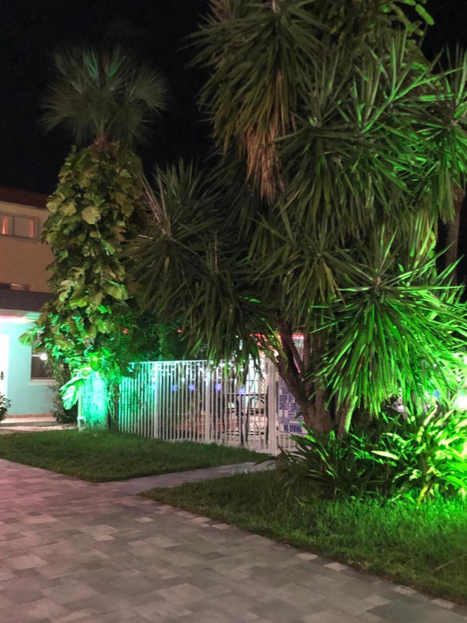 White Horse Motel Лейк Уърт Екстериор снимка