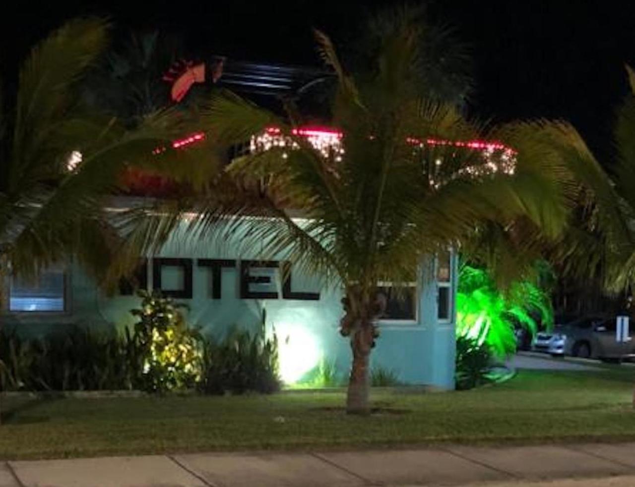 White Horse Motel Лейк Уърт Екстериор снимка